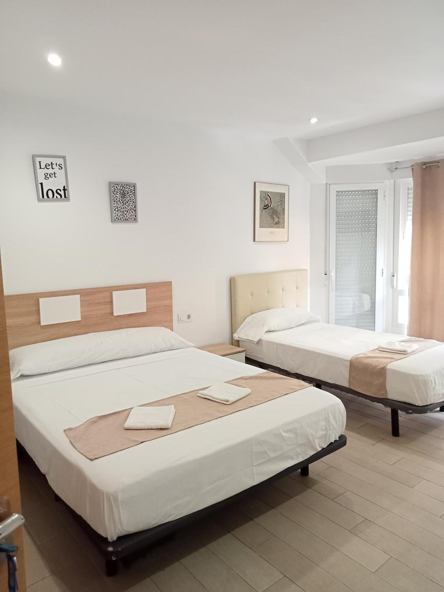 Pension Portugal Аликанте Экстерьер фото