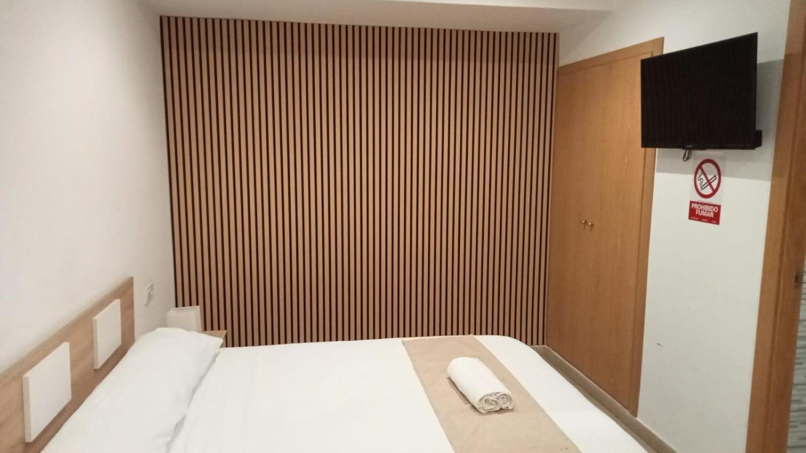 Pension Portugal Аликанте Экстерьер фото