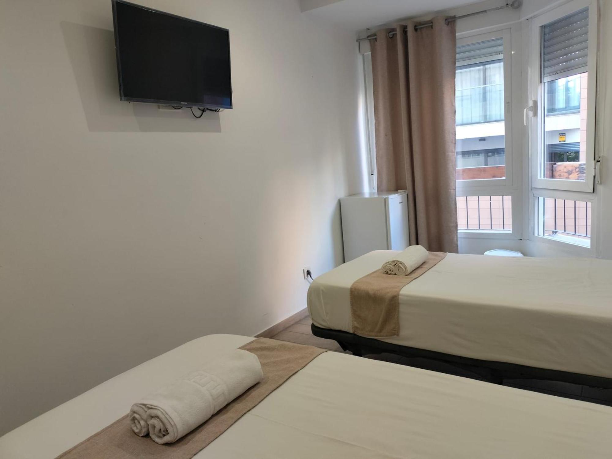 Pension Portugal Аликанте Экстерьер фото
