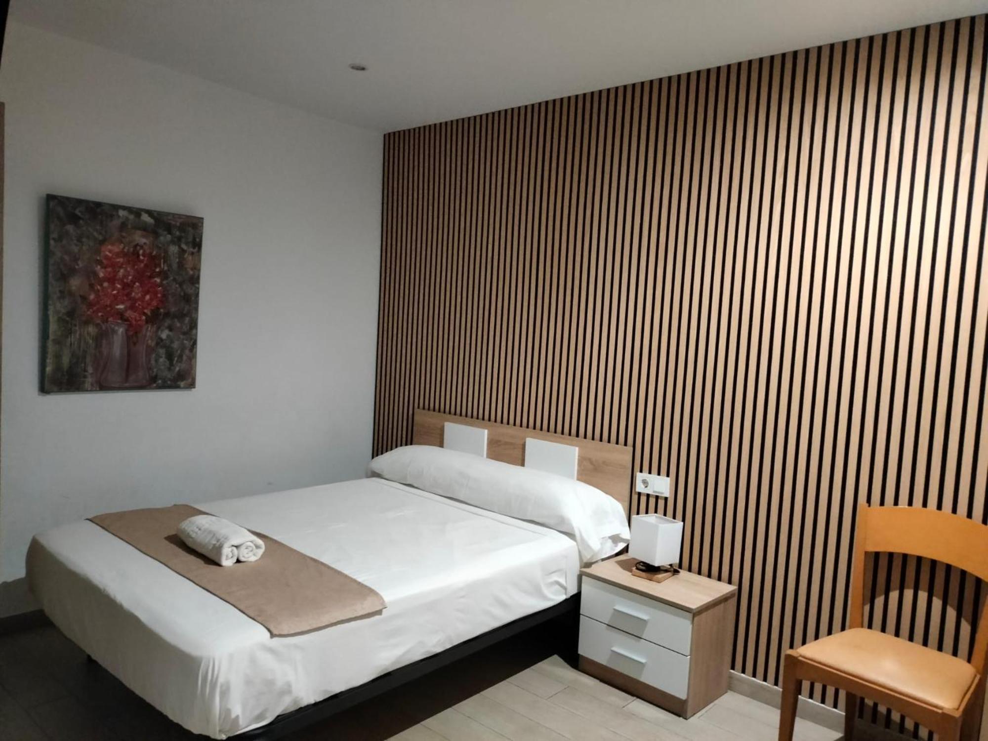 Pension Portugal Аликанте Экстерьер фото