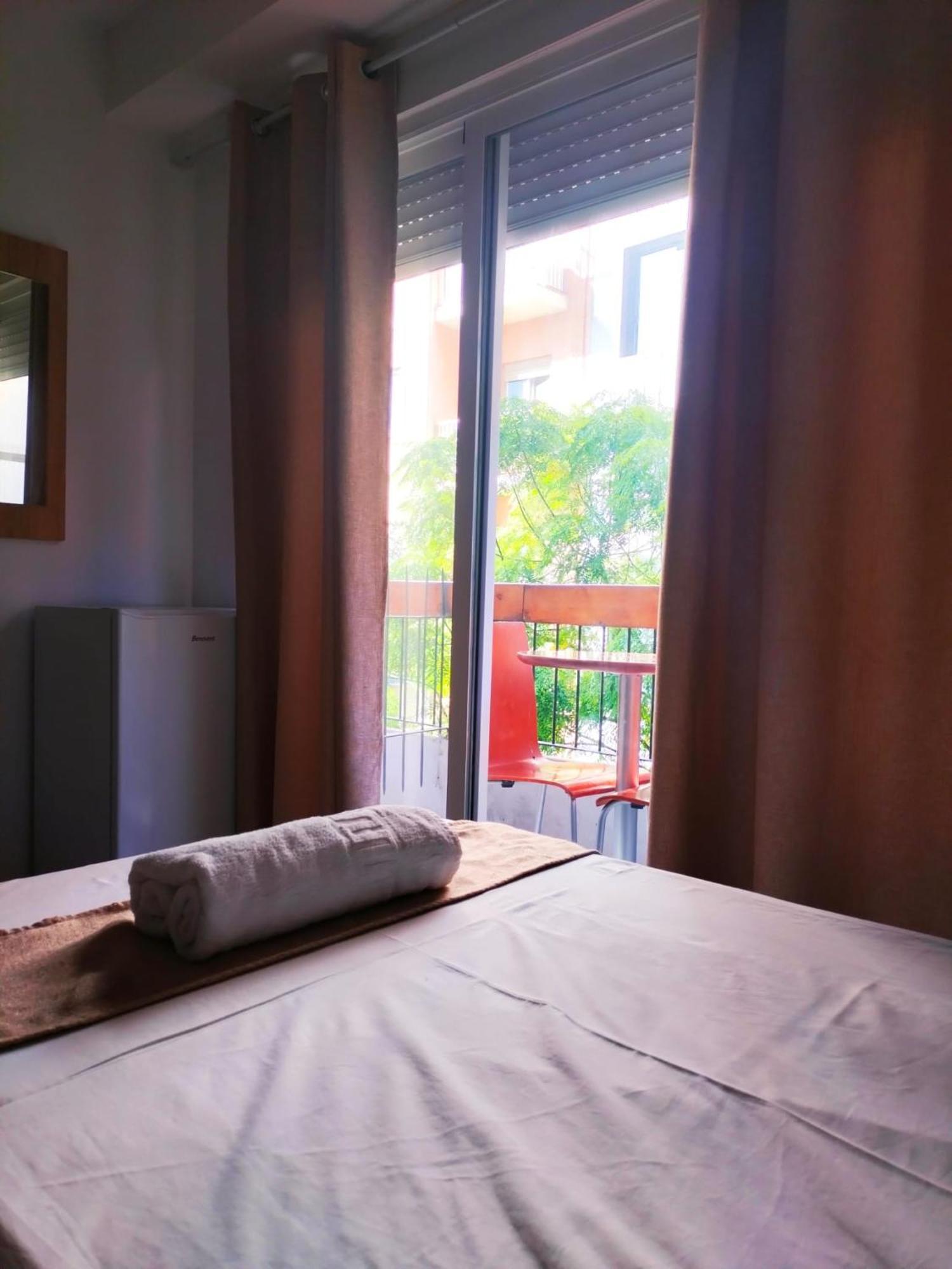 Pension Portugal Аликанте Экстерьер фото