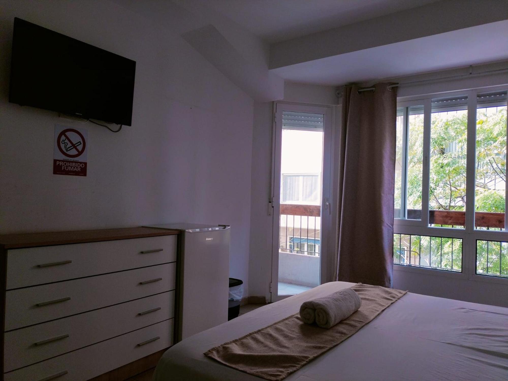 Pension Portugal Аликанте Экстерьер фото